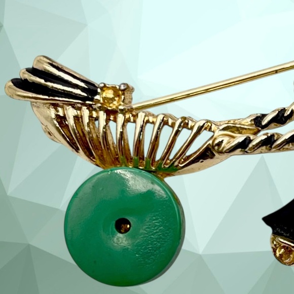 Cute Vintage Figural Asian With Rickshaw Cart Brooch Gold Tone Enamel Lucite - Picture 6 of 11